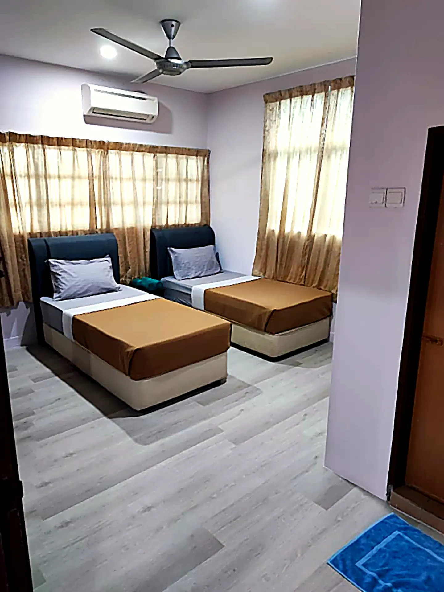 Twin room